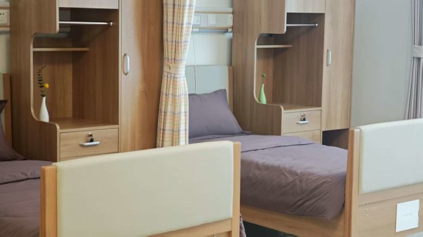 我要配资网 浦东中心城区最大社区综合体，每天都有老人和白领打卡