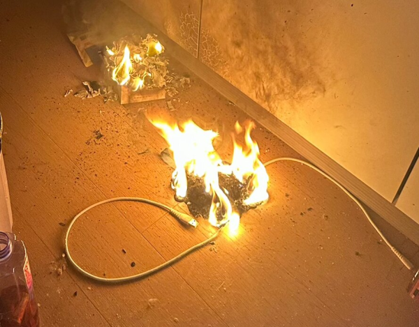 鼎盛配资 “砰”的一声！女子正睡觉，它突然爆炸起火！